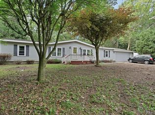 4137 Port Austin Rd, Caseville, MI 48725