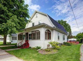 1014 N Division St, Appleton, WI 54911