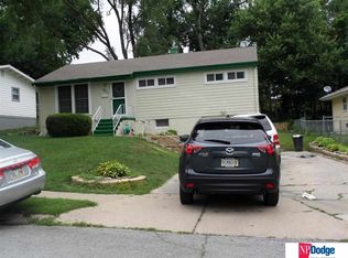 4026 Newport Ave, Omaha, NE 68112