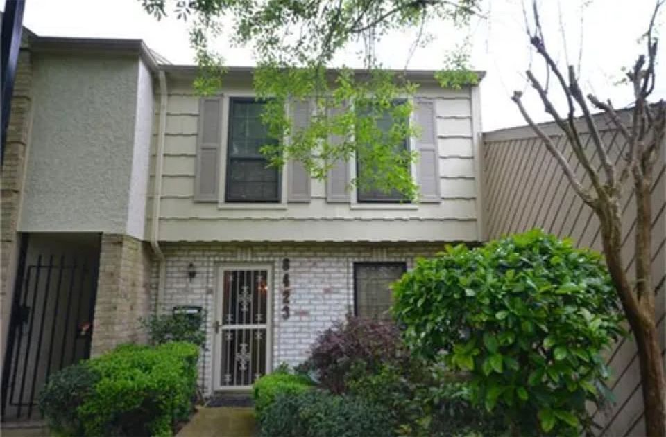 1st image of 6423 Creekbend Dr