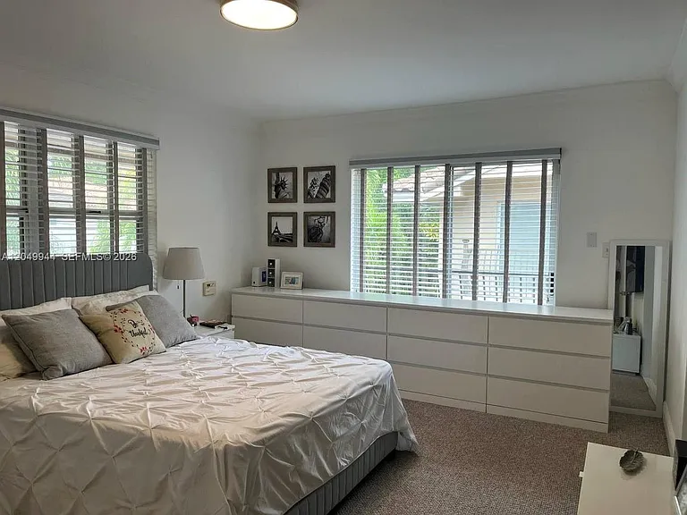 3135 Gifford Ln #F — Photo 10