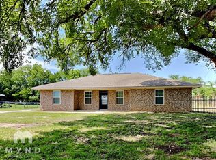 413 E 3rd St, Springtown, TX 76082