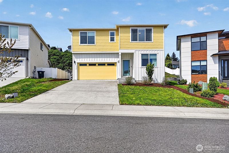2nd image of 2134 Riverstone Loop