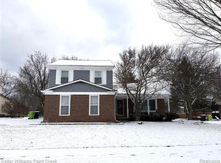 44820 Yorkshire Dr, Novi, MI 48375