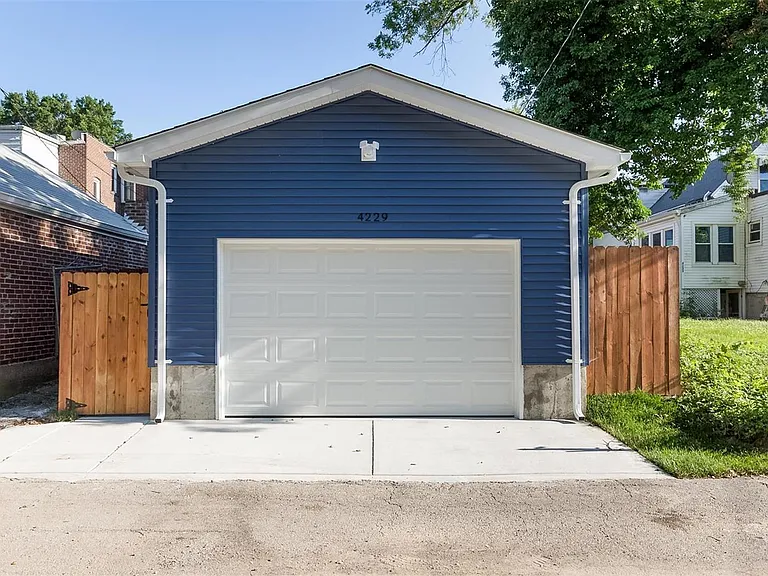 4229 Humphrey St — Photo 9