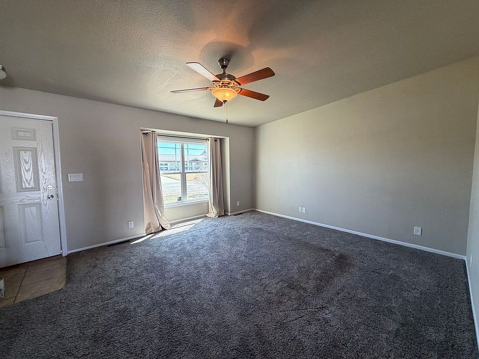 1st image of 710 Sunrise Ct