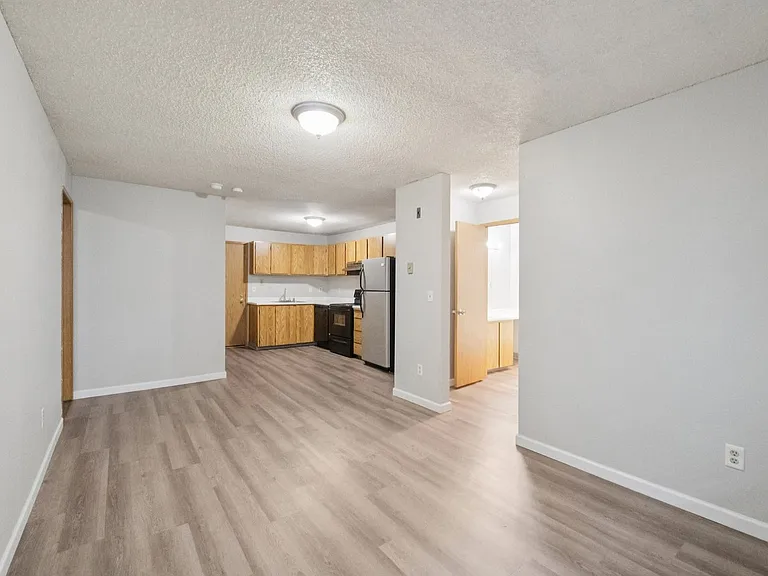 Westwood Apartments — Photo 42
