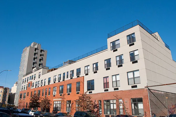 Rented by City Vista Inc | media 49