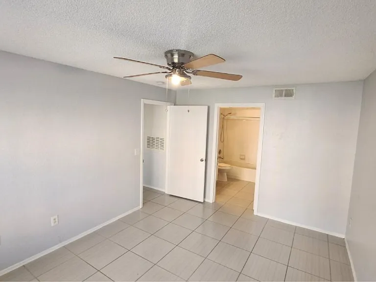 2207 Antigua Pl #718-1 — Photo 8