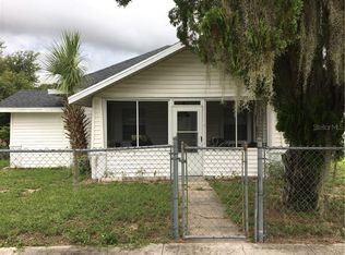 15 W 3rd St, Frostproof, FL 33843