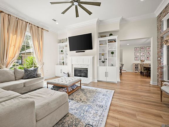 3rd image of 6123 Jonathan Alaric Ave