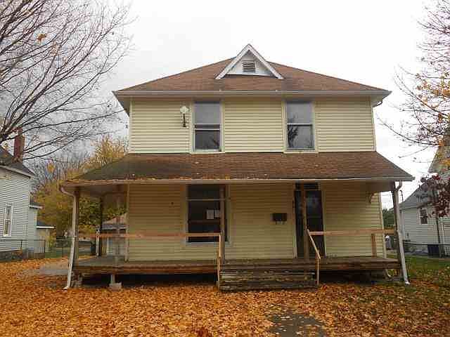 1st image of 318 N Railroad St