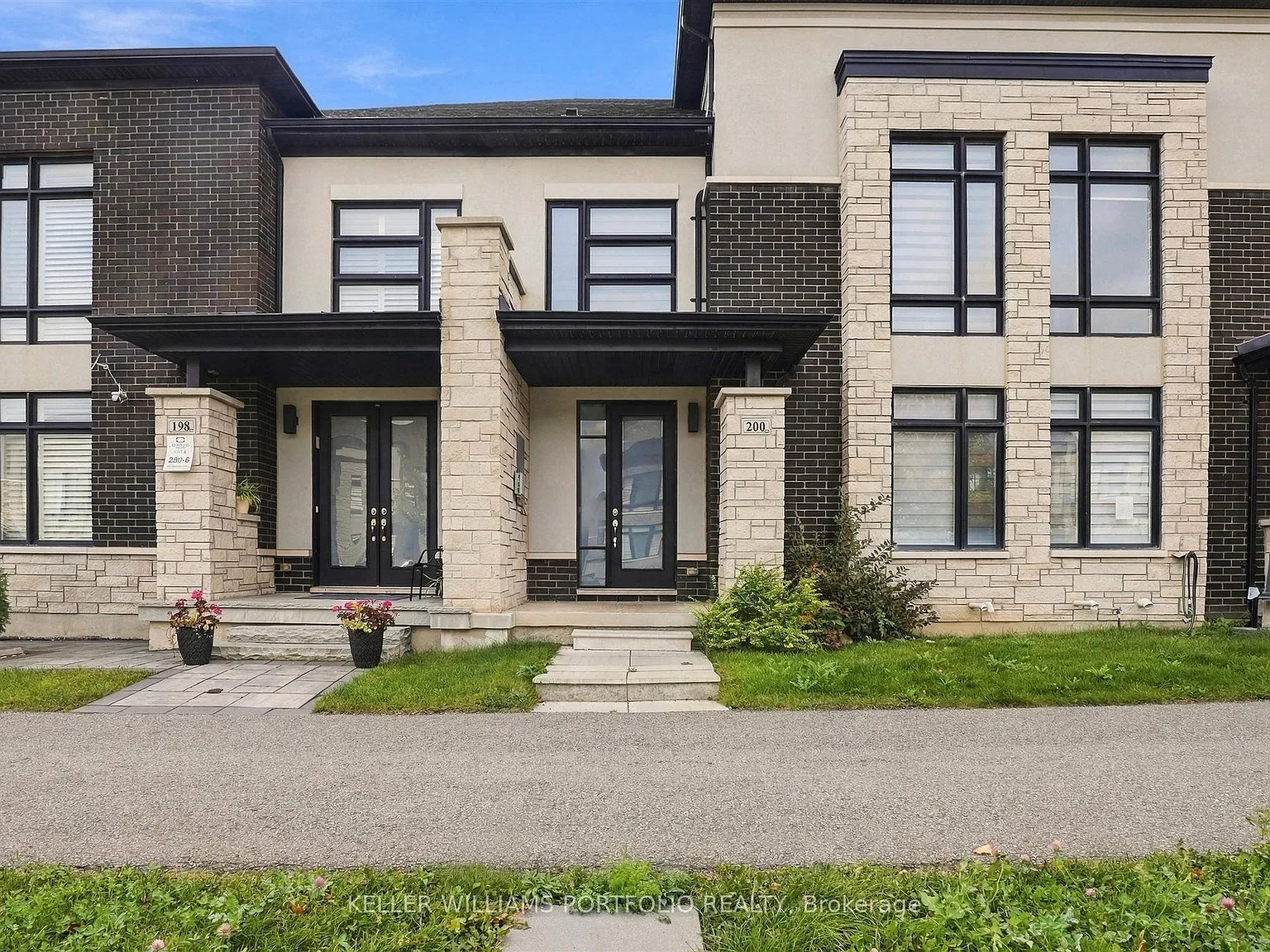 3 bed, $3,200 — Photo 1