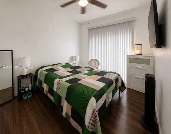 340 E 5th St #202 — Photo 14