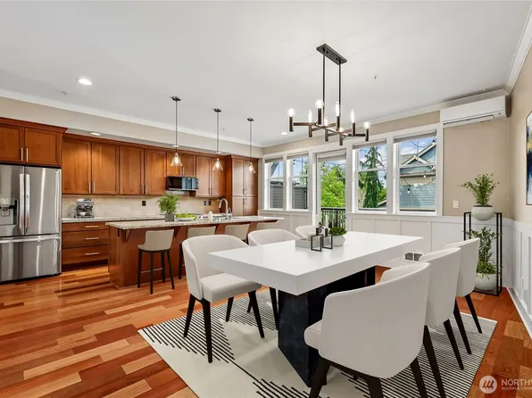 1078 NE High Street #10, Issaquah, WA 98029