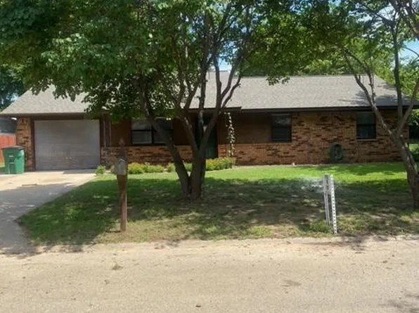 505 NE Dale Ct, Perkins, OK 74059