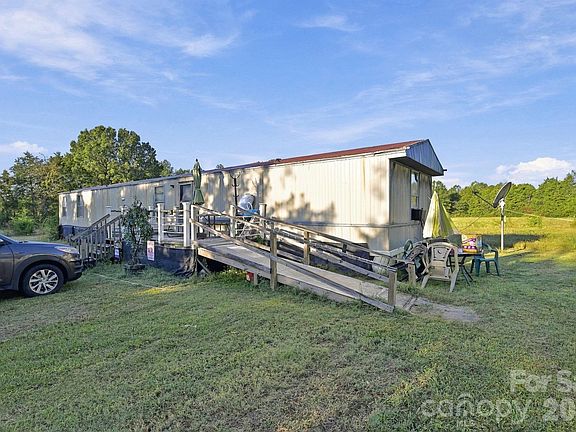 3rd image of 2980 Sims Rd