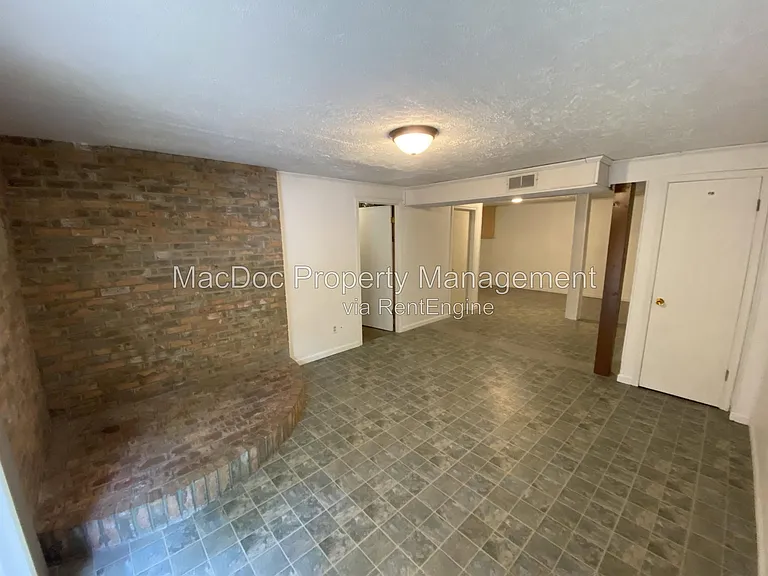 431 Ridgemore St — Photo 35