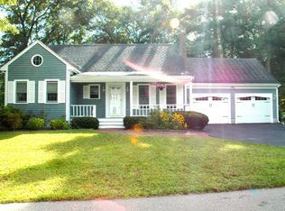 3 Daniel Teague Dr, Rockland, MA 02370