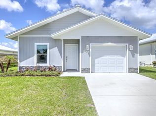 6421 Okinawa Ave, Sebring, FL 33876
