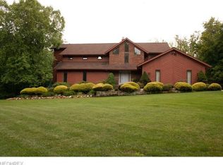 29402 Eddy Rd, Willoughby Hills, OH 44092