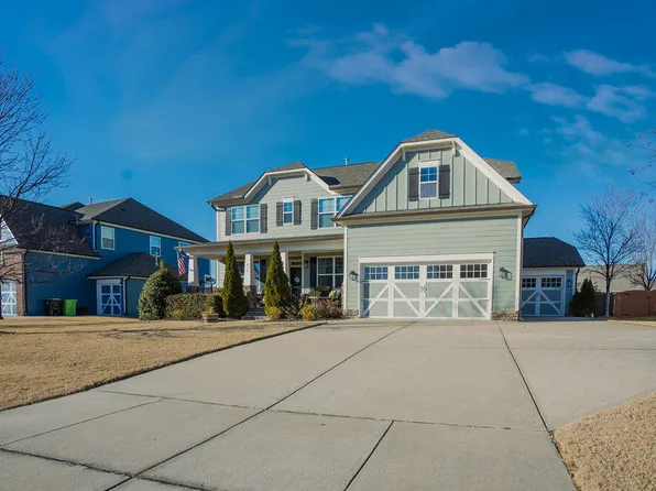 416 Granite Saddle Dr, Rolesville, NC 27571