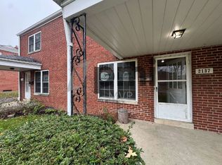 2137 Ridgeview Rd, Columbus, OH 43221