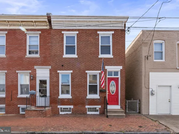 4611 Salmon St, Philadelphia, PA 19137
