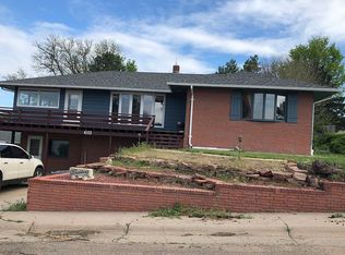 611 7th Ave W, Benkelman, NE 69021