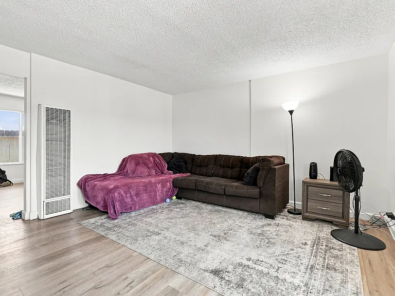 6353 Hummingbird St — Photo 3
