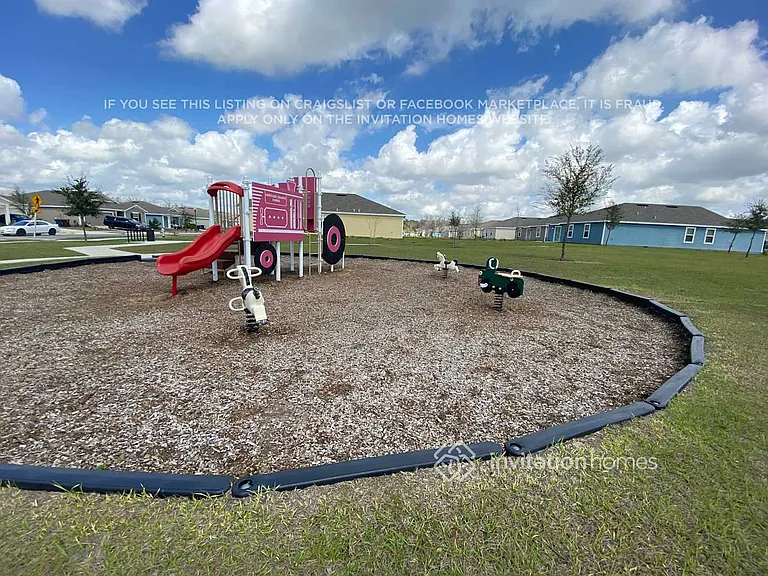1074 Caitlin Loop — Photo 26