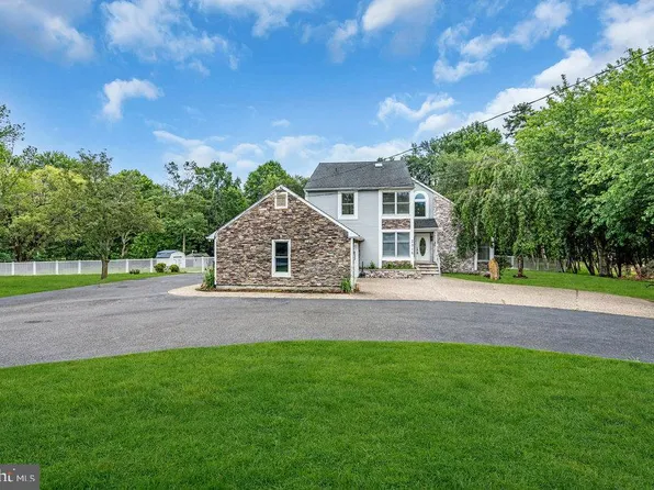 2318 Bartram Ave, Atco, NJ 08004