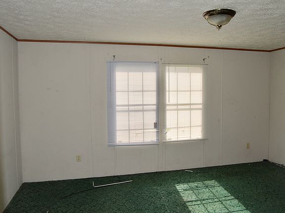 5th image of 107 Leisure St