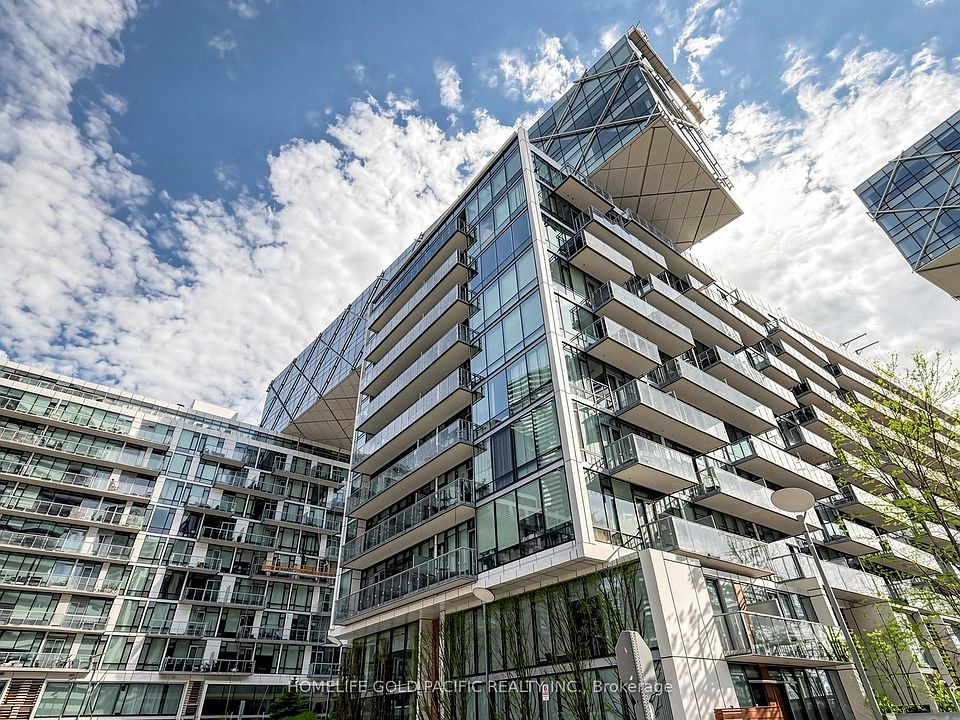 1st image of 39 Queens Quay E #732