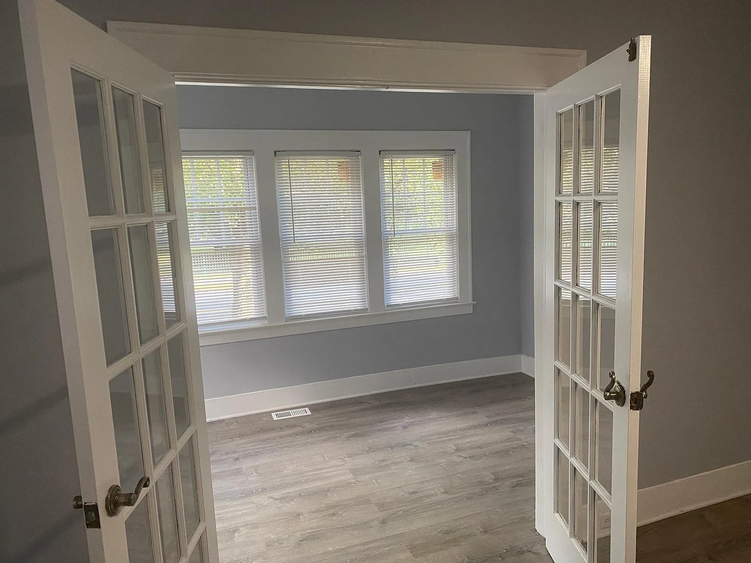 56 Maple Ave — Photo 4