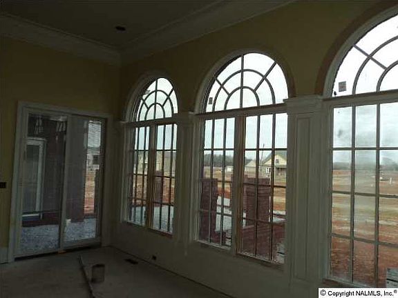 5th image of 34 Lake Forest Blvd