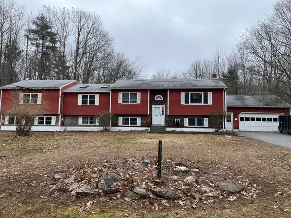14 Blueberry Lane, Topsham, ME 04086