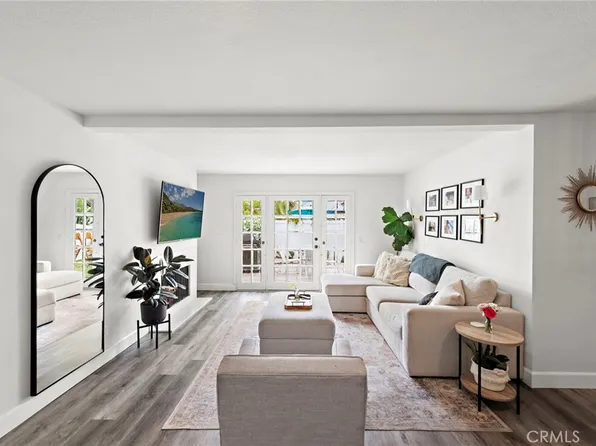 917 Hyde Ct, Costa Mesa, CA 92626