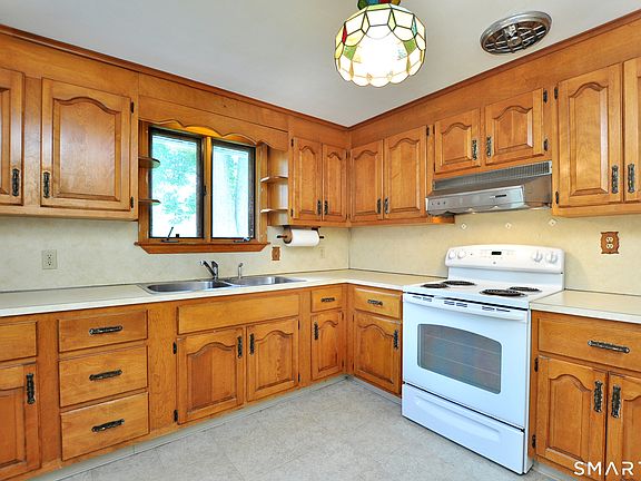 5th image of 41 Josephine Terrace