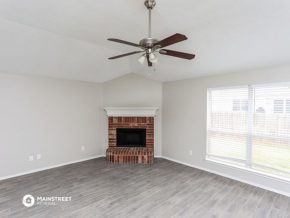 3rd image of 504 Marybeth Dr