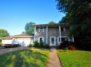 7855 Tanglewood Dr, Newburgh, IN 47630