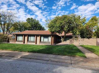 210 Cochise Trl, Hutchinson, KS 67502