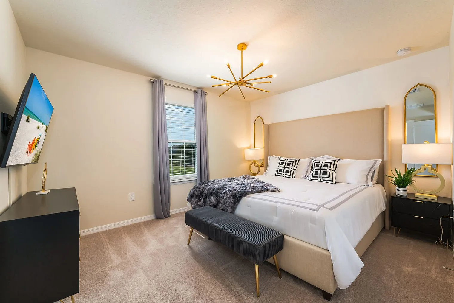 9 bed, 6.0 bath, 4391 sqft, $8,664 — Photo 4