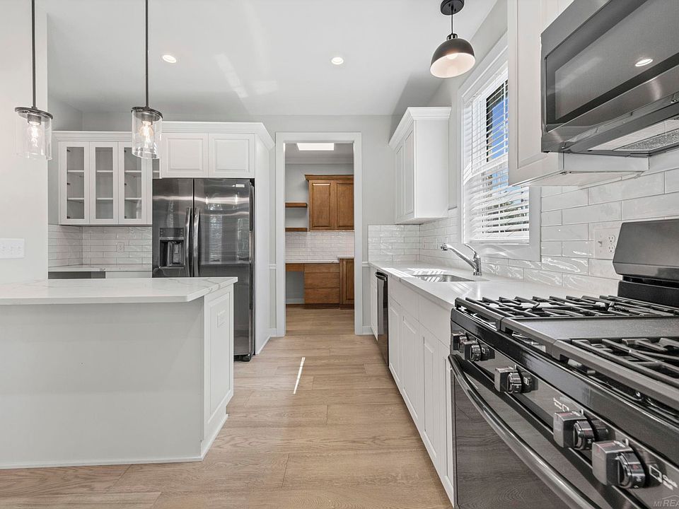 16612 Via Villagio Dr, photo 13