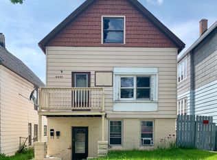 2535 S 9th Pl, Milwaukee, WI 53215