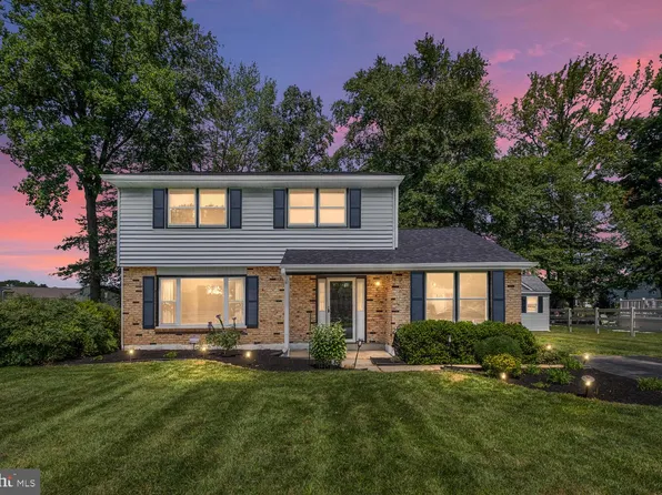 42 N Skyward Dr, Newark, DE 19713