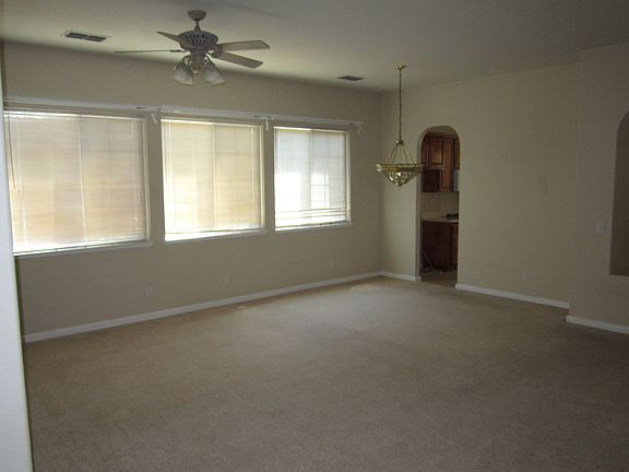 3rd image of 1082 Mallard Cir