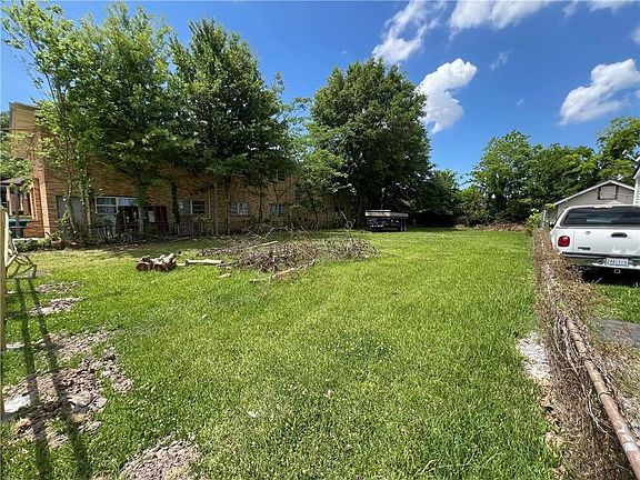 5th image of 1007 Moisant St