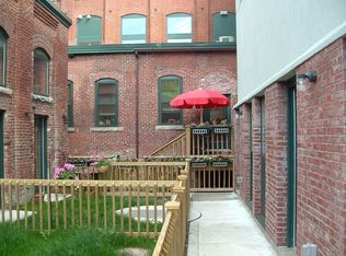 1 Envelope Ter, Worcester, MA 01604