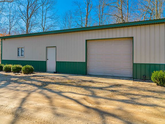 3rd image of 7731 Topinabee Dr